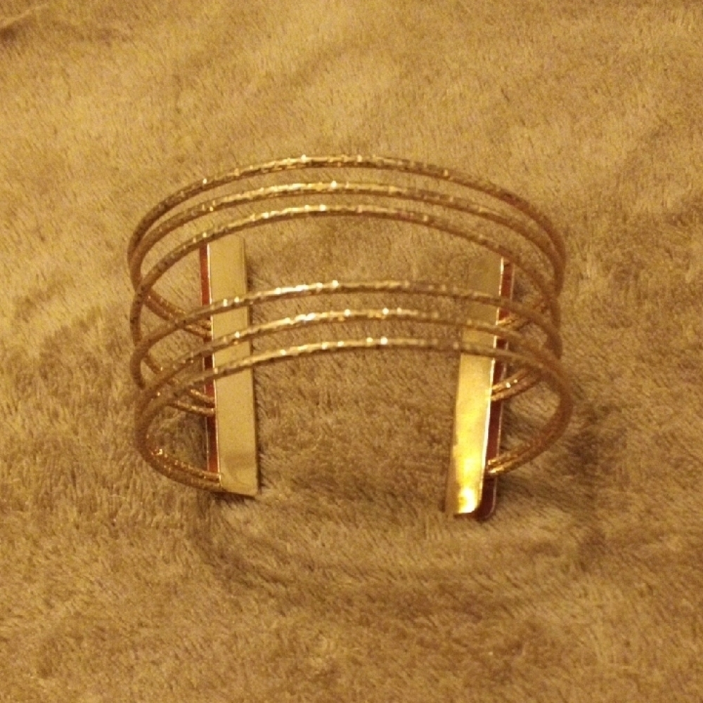Elegant Gold Cuff Bracelet